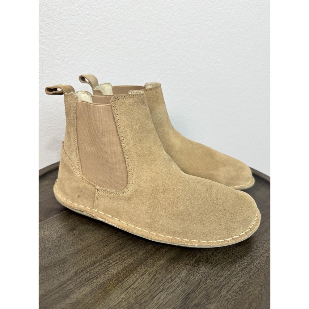 VIBAe Helsinki Chelsea Boot Women's Size 10 Desert Suede Tan Pull On Leather